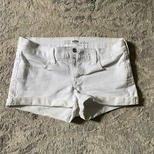 Old navy white jean shorts! Size 4
